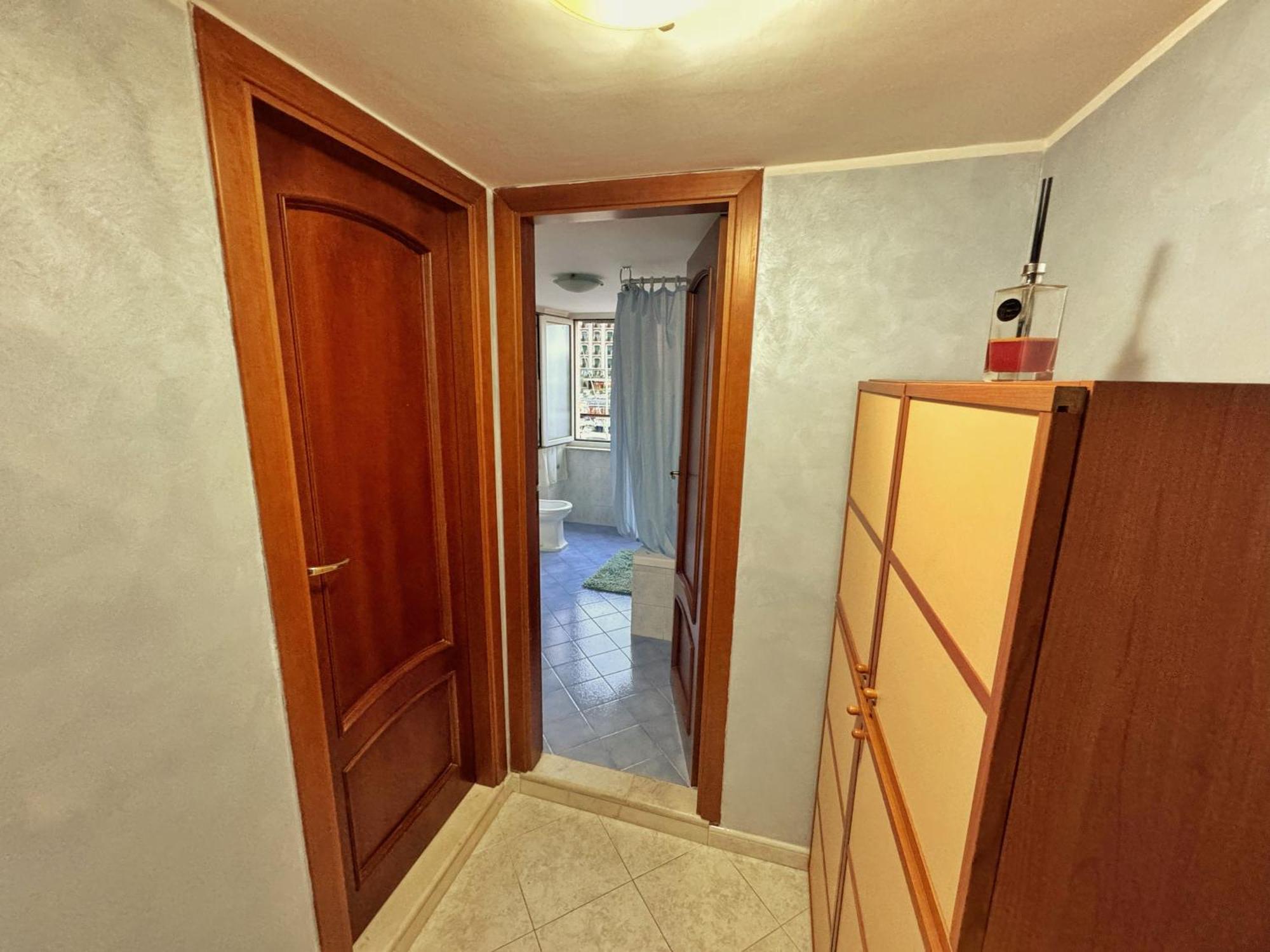 Laura House Apartment Napoli Bagian luar foto