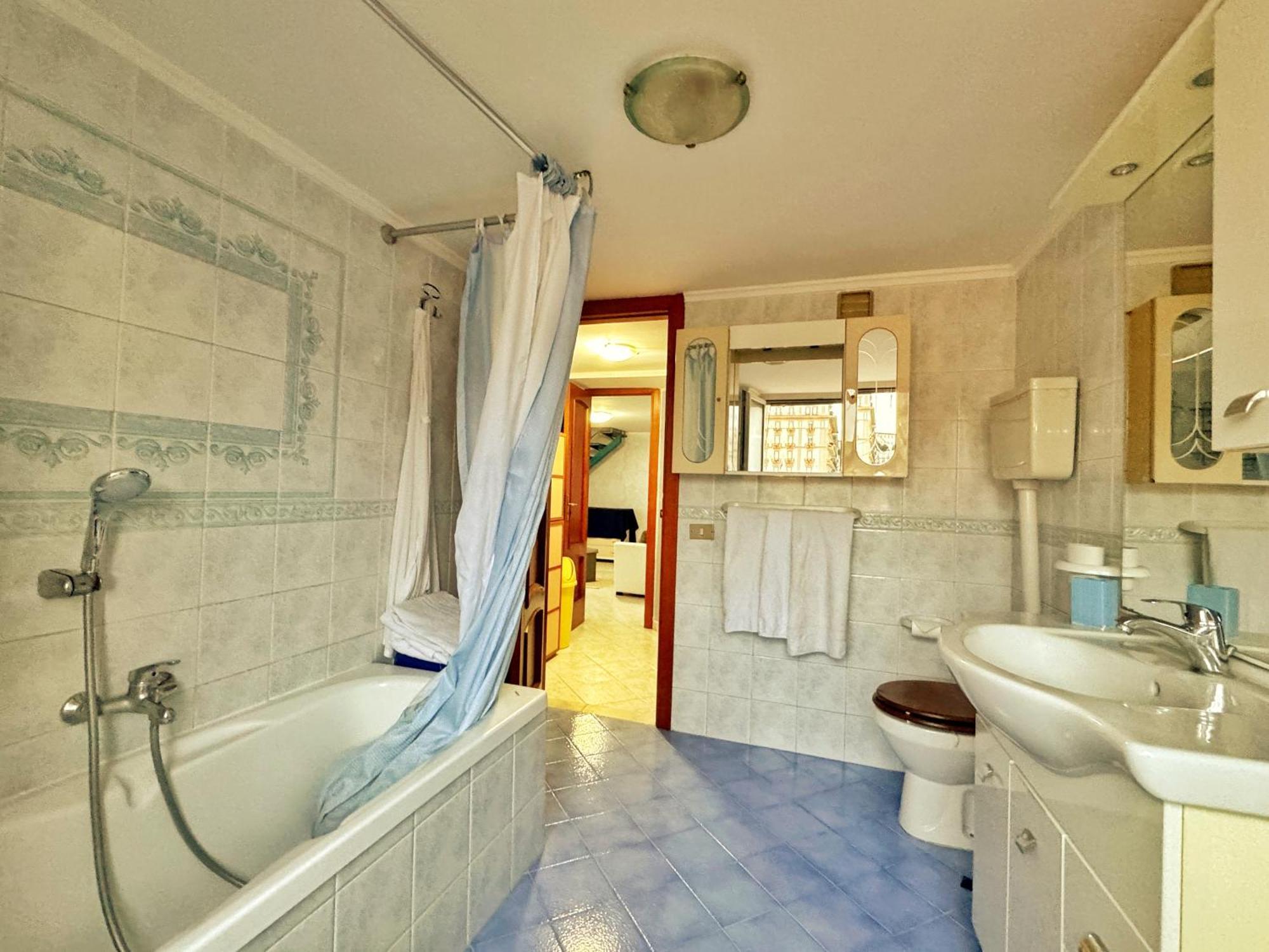 Laura House Apartment Napoli Bagian luar foto
