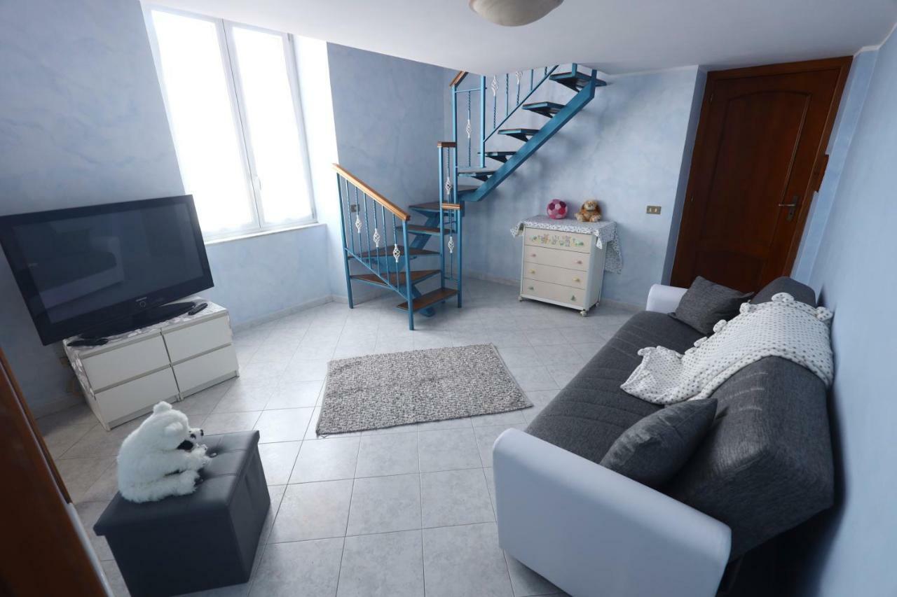 Laura House Apartment Napoli Bagian luar foto