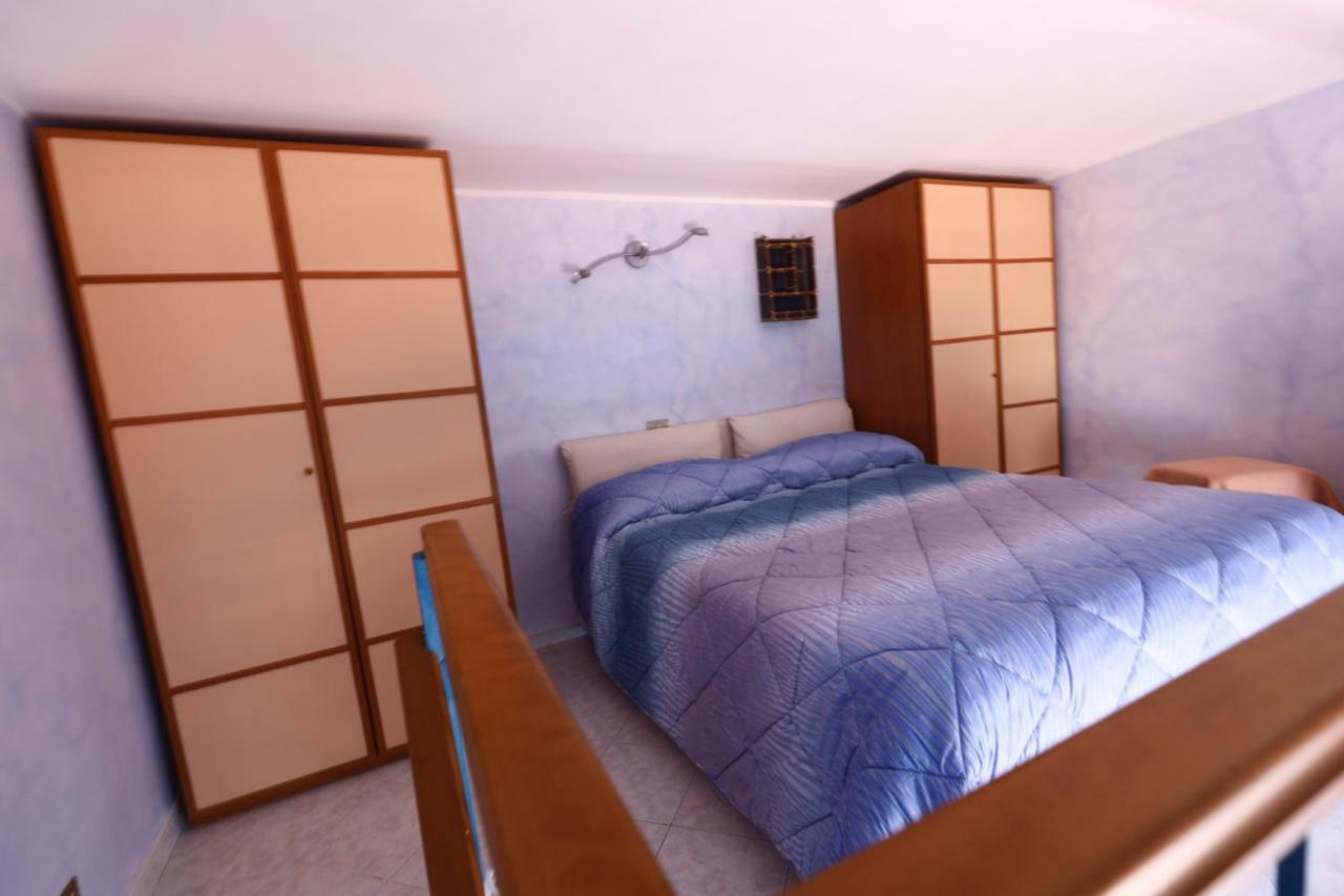 Laura House Apartment Napoli Bagian luar foto