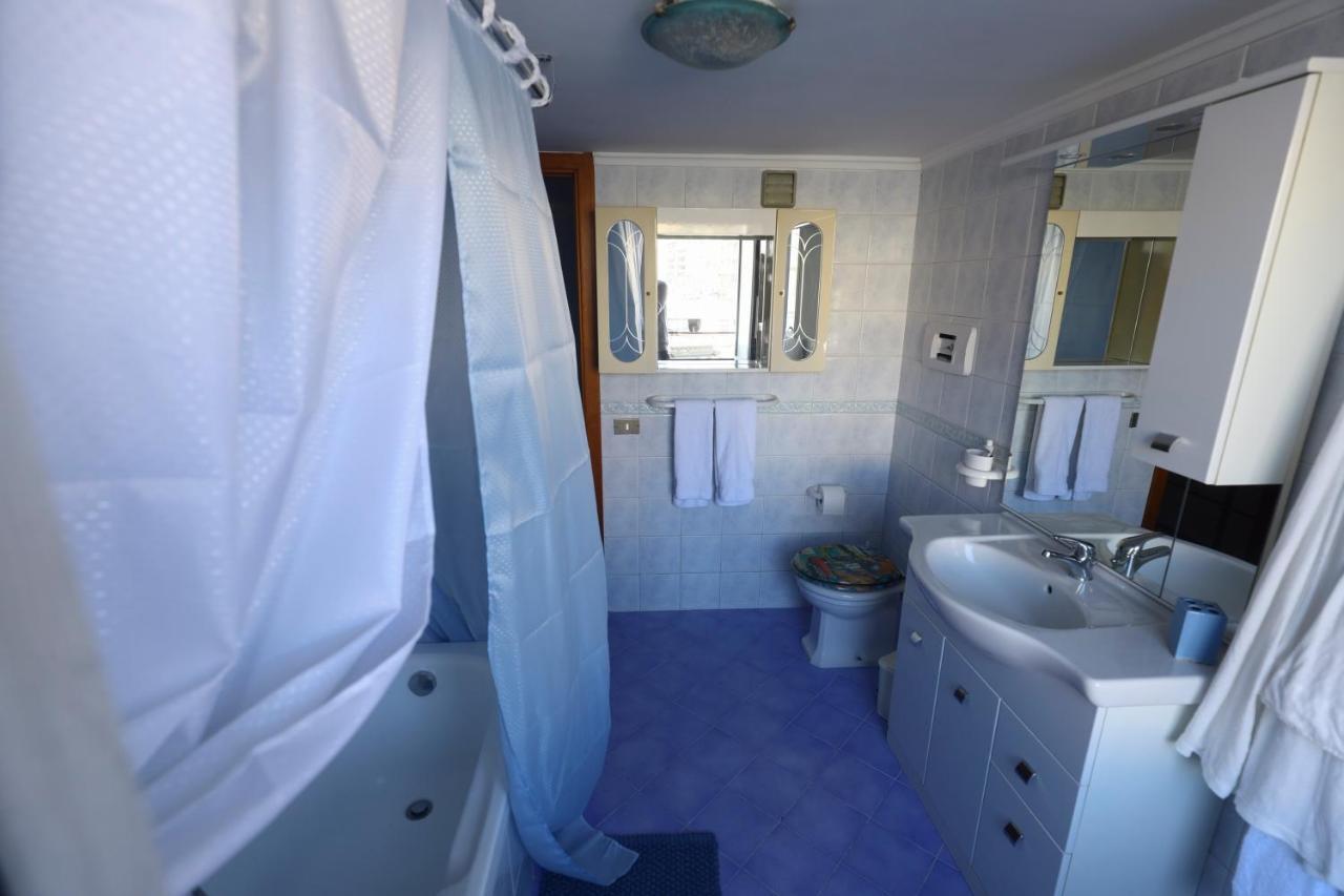 Laura House Apartment Napoli Bagian luar foto